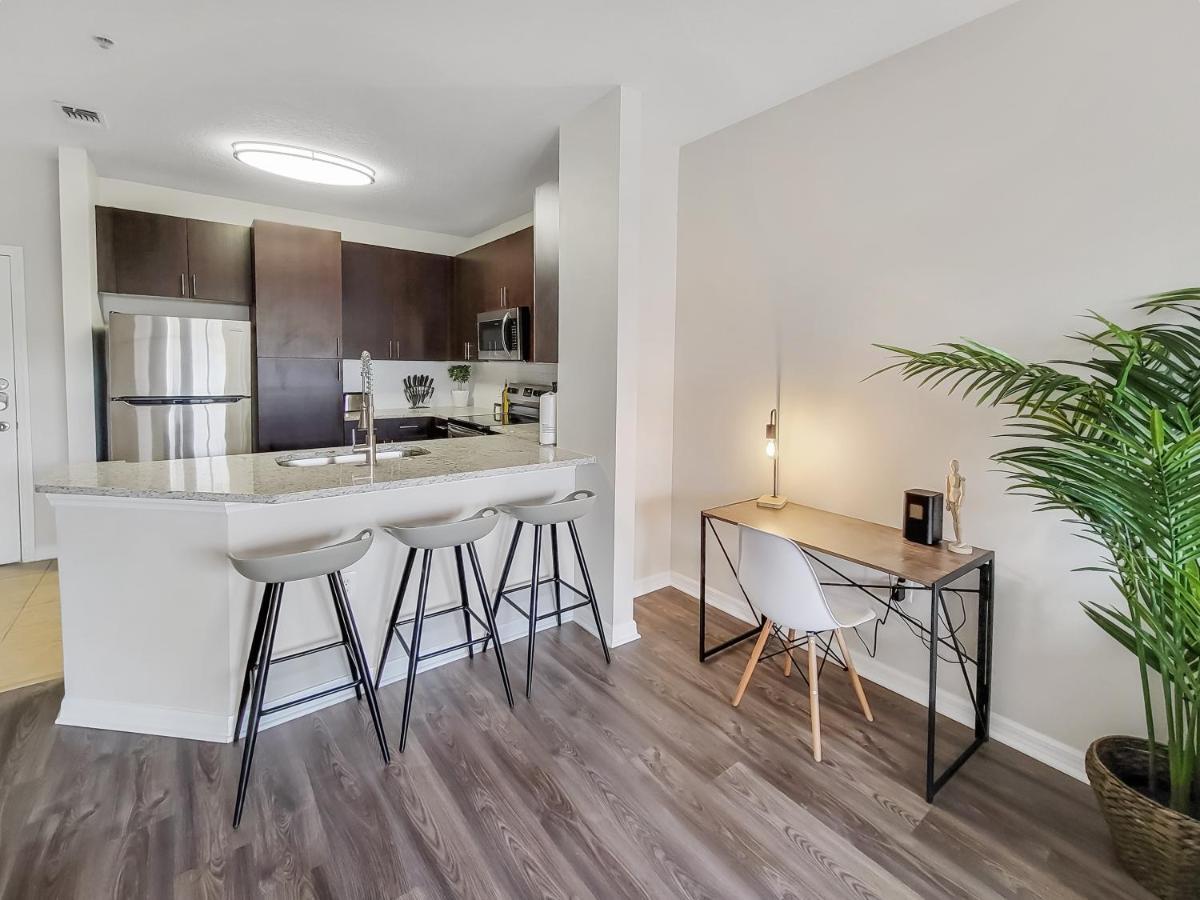 Getaway Apartment Near Beaches And Airport Tampa Exterior foto